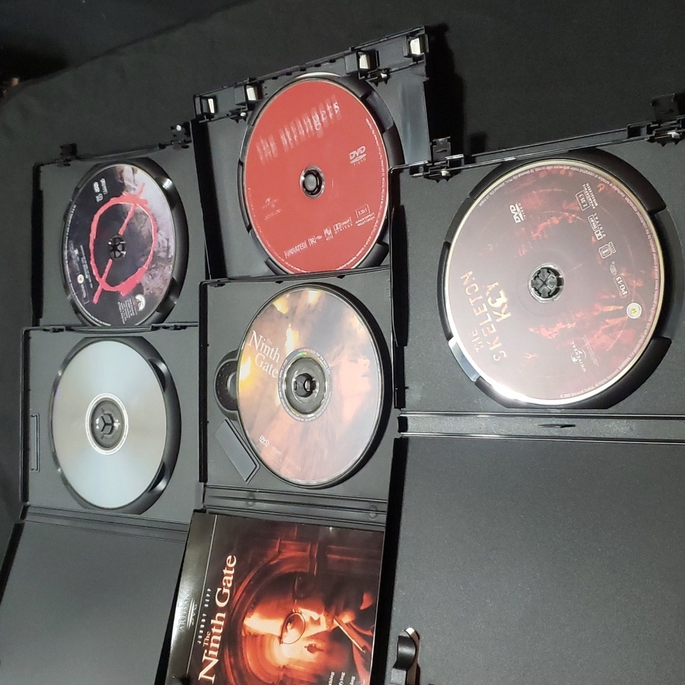Multiple DVD's - Picture 7 of 13